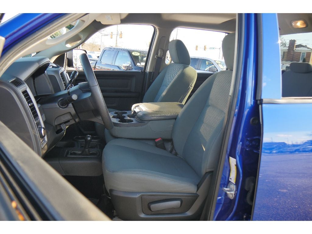 2018 RAM 2500 Tradesman Crew Cab 4x4 6'4" Box