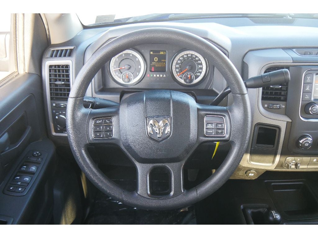 2018 RAM 2500 Tradesman Crew Cab 4x4 6'4" Box