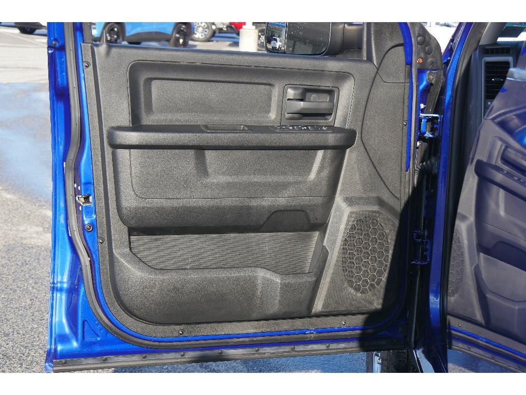 2018 RAM 2500 Tradesman Crew Cab 4x4 6'4" Box