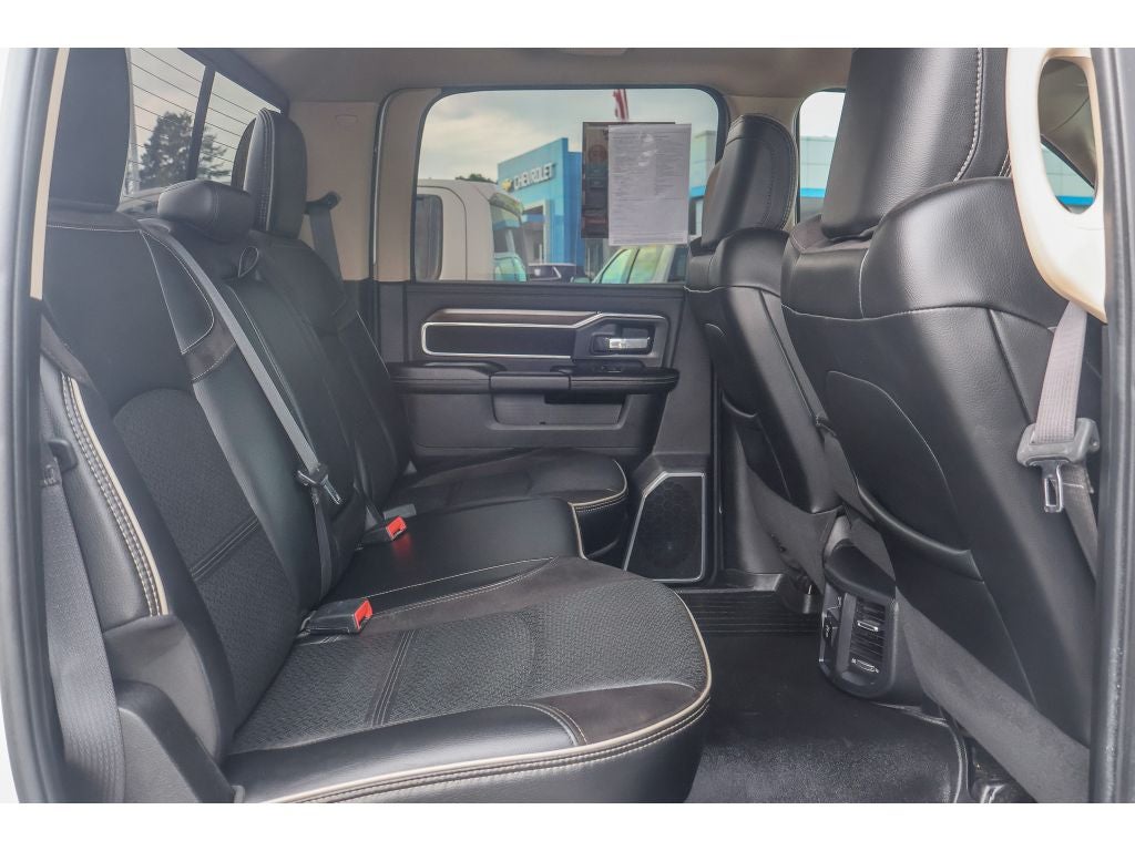 2022 RAM 2500 Laramie Crew Cab 4x4 6'4" Box