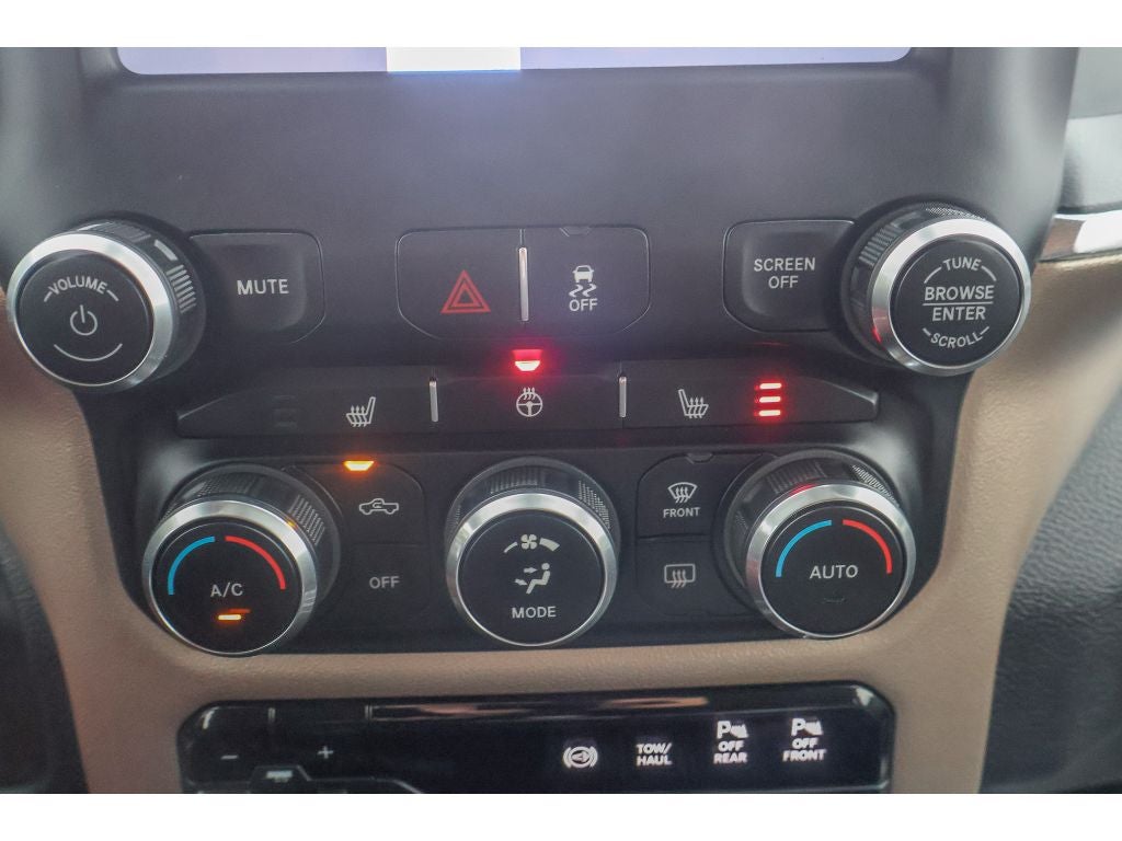 2022 RAM 2500 Laramie Crew Cab 4x4 6'4" Box