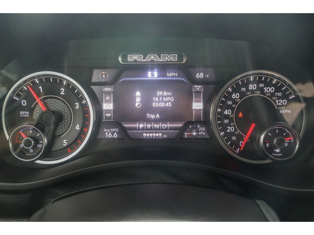 2022 RAM 2500 Laramie Crew Cab 4x4 6'4" Box