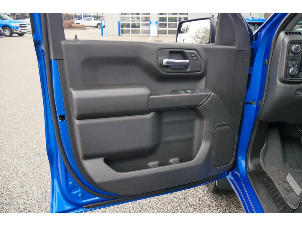 2023 Chevrolet Silverado 1500 Custom Trail Boss