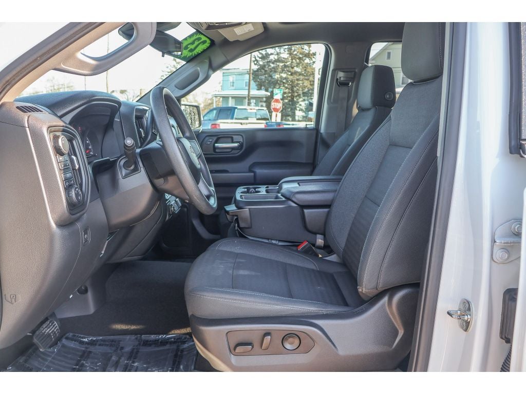 2023 Chevrolet Silverado 1500 Custom Trail Boss