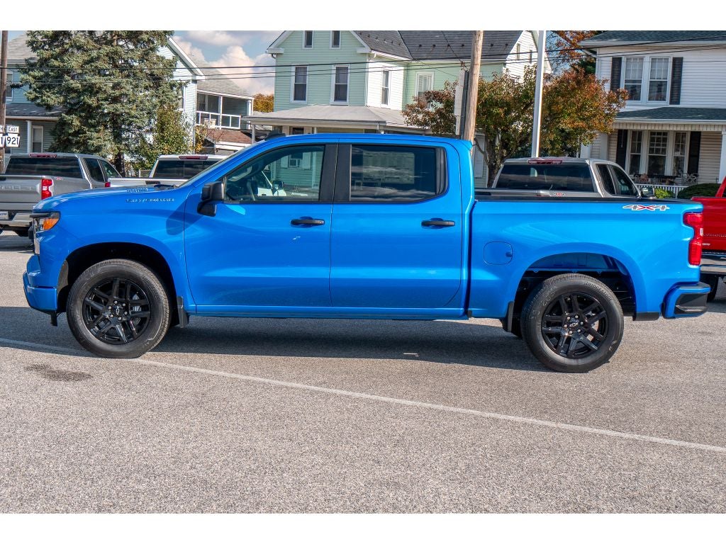 2025 Chevrolet Silverado 1500 Custom