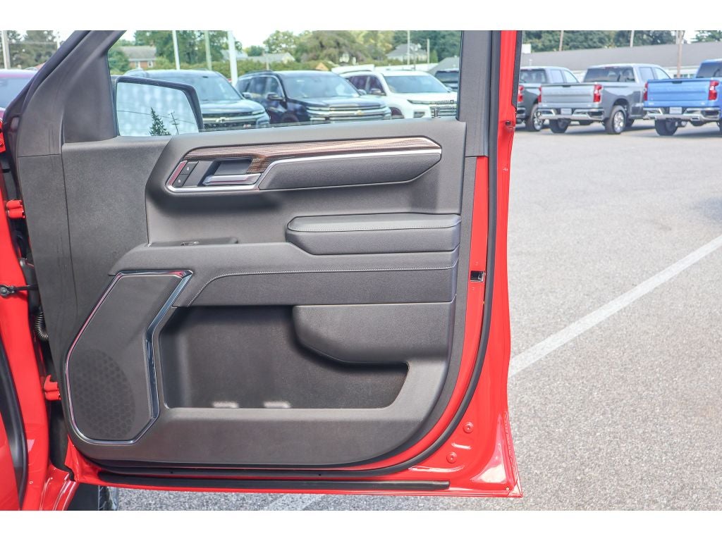 2025 Chevrolet Silverado 1500 LT (2FL)