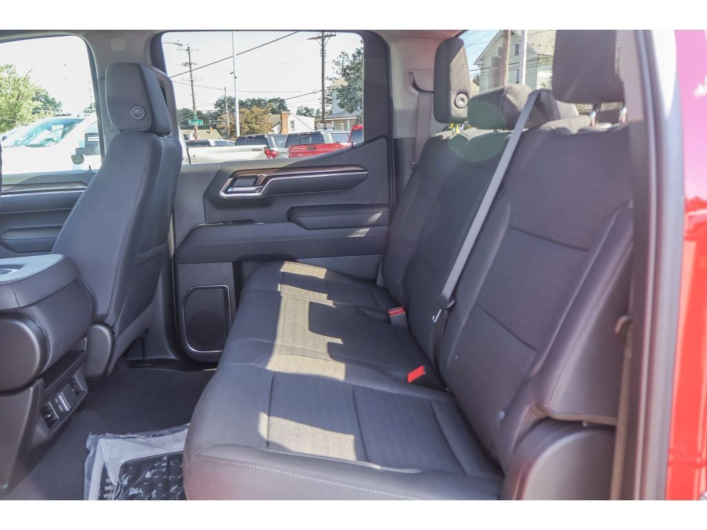 2025 Chevrolet Silverado 1500 LT (2FL)