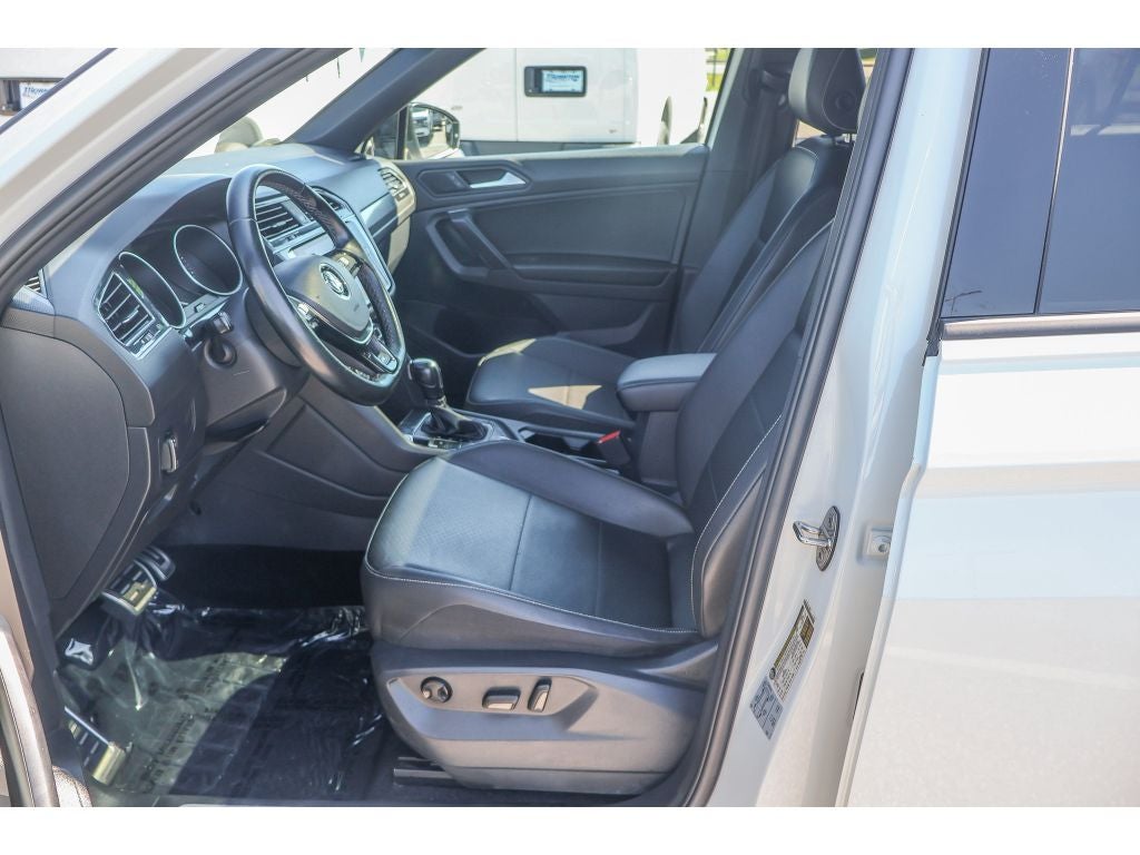 2021 Volkswagen Tiguan 2.0T SE R-Line Black