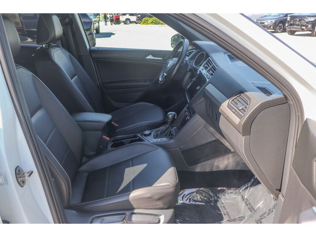 2021 Volkswagen Tiguan 2.0T SE R-Line Black