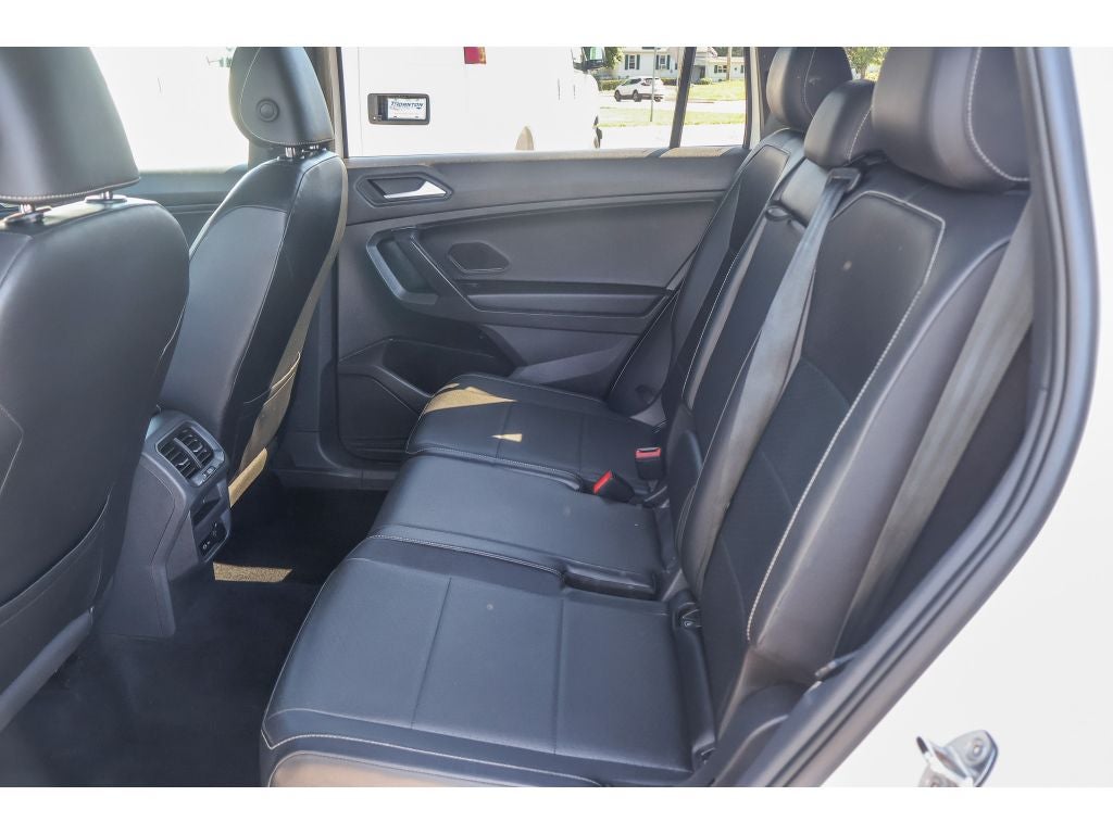 2021 Volkswagen Tiguan 2.0T SE R-Line Black