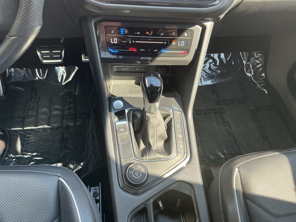 2022 Volkswagen Tiguan SEL R-Line
