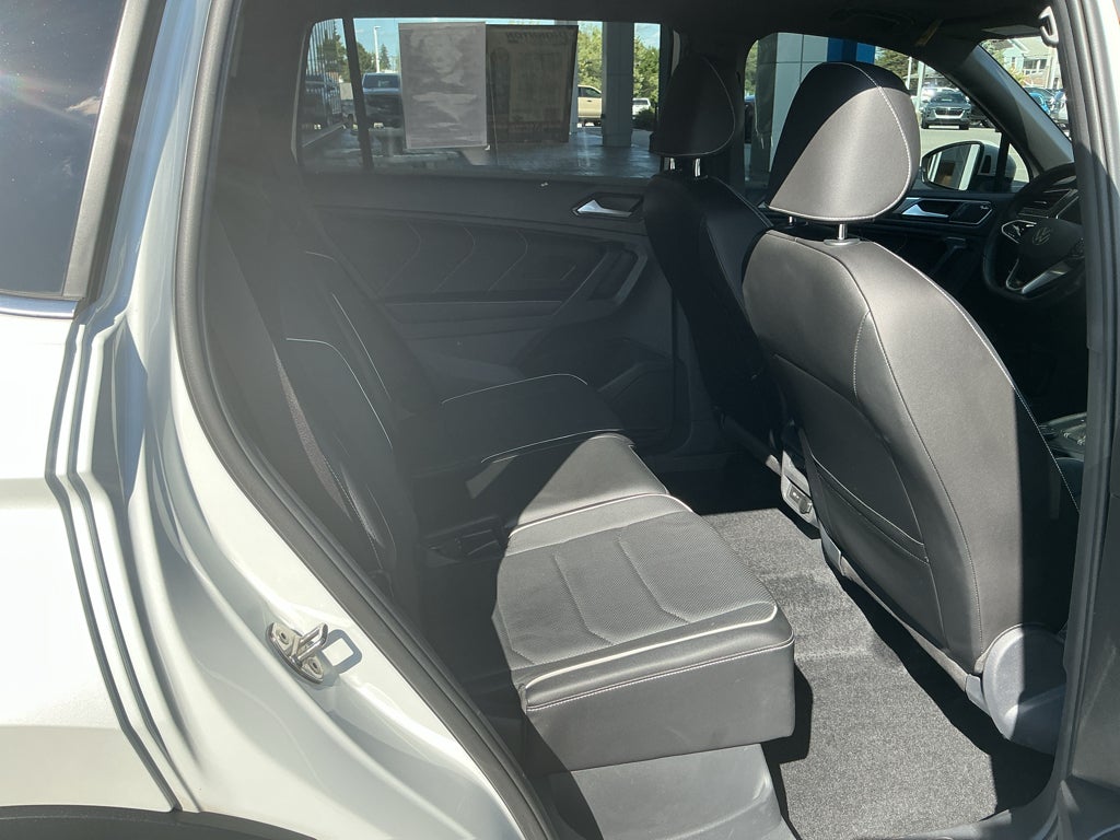 2022 Volkswagen Tiguan SEL R-Line