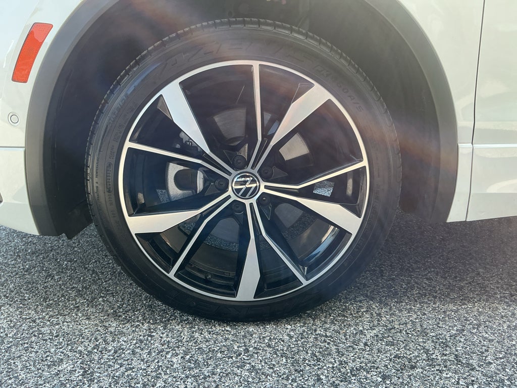 2022 Volkswagen Tiguan SEL R-Line