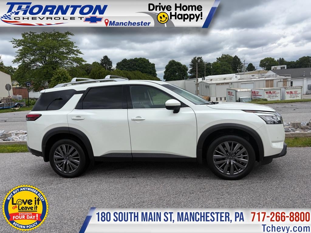 2023 Nissan Pathfinder SL 4WD