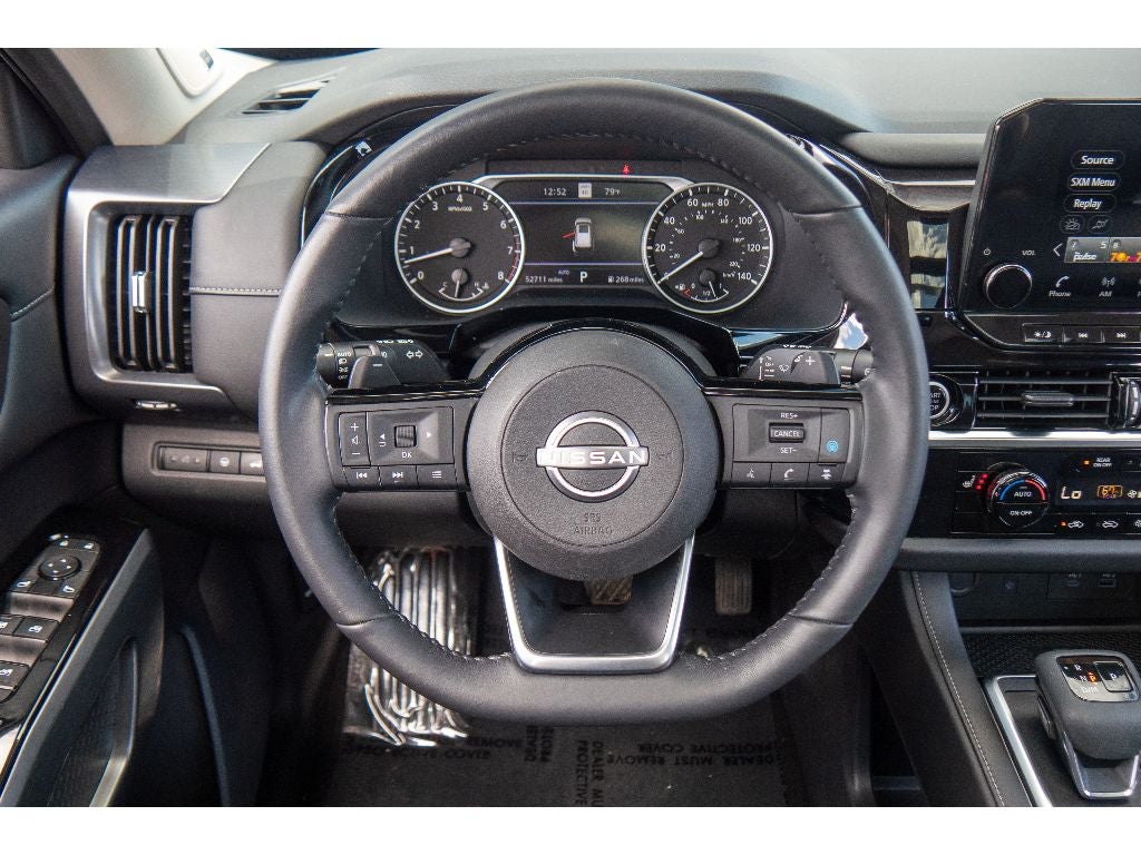 2023 Nissan Pathfinder SL 4WD