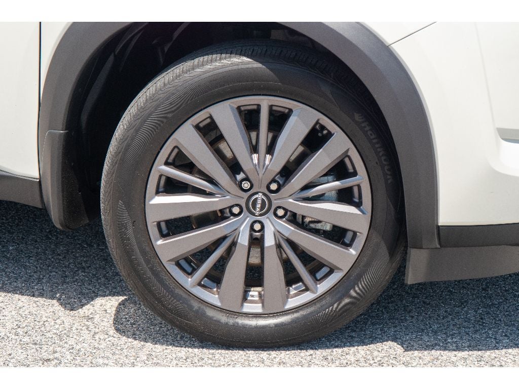 2023 Nissan Pathfinder SL 4WD