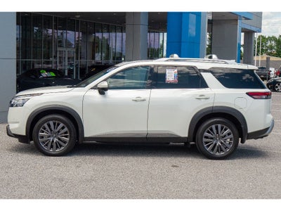 2023 Nissan Pathfinder SL 4WD