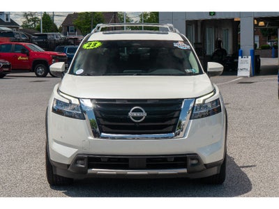 2023 Nissan Pathfinder SL 4WD