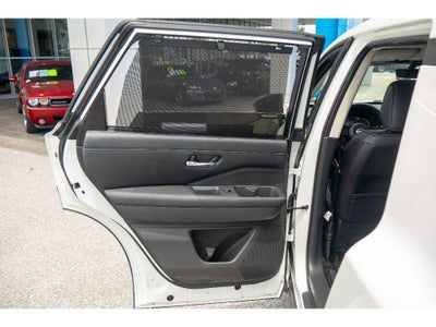 2023 Nissan Pathfinder SL 4WD