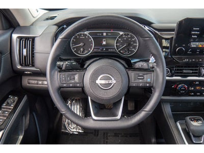 2023 Nissan Pathfinder SL 4WD