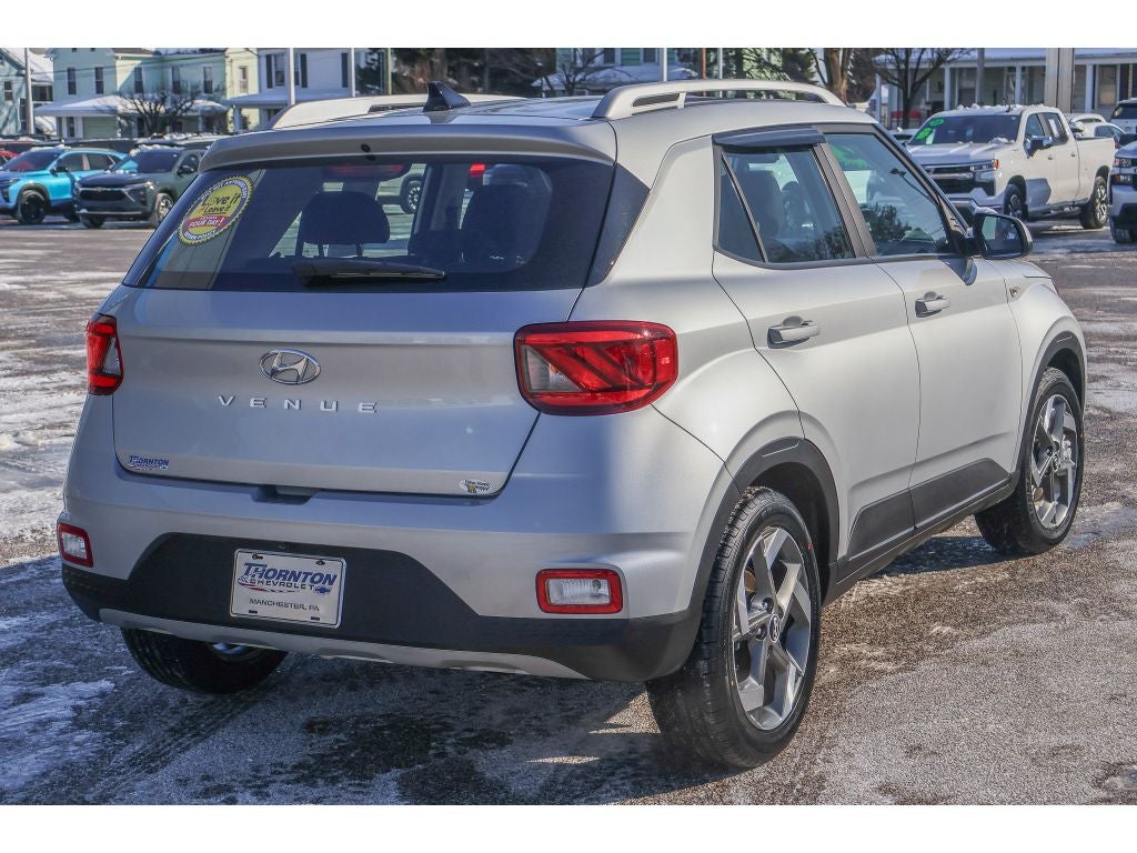 2022 Hyundai Venue SEL