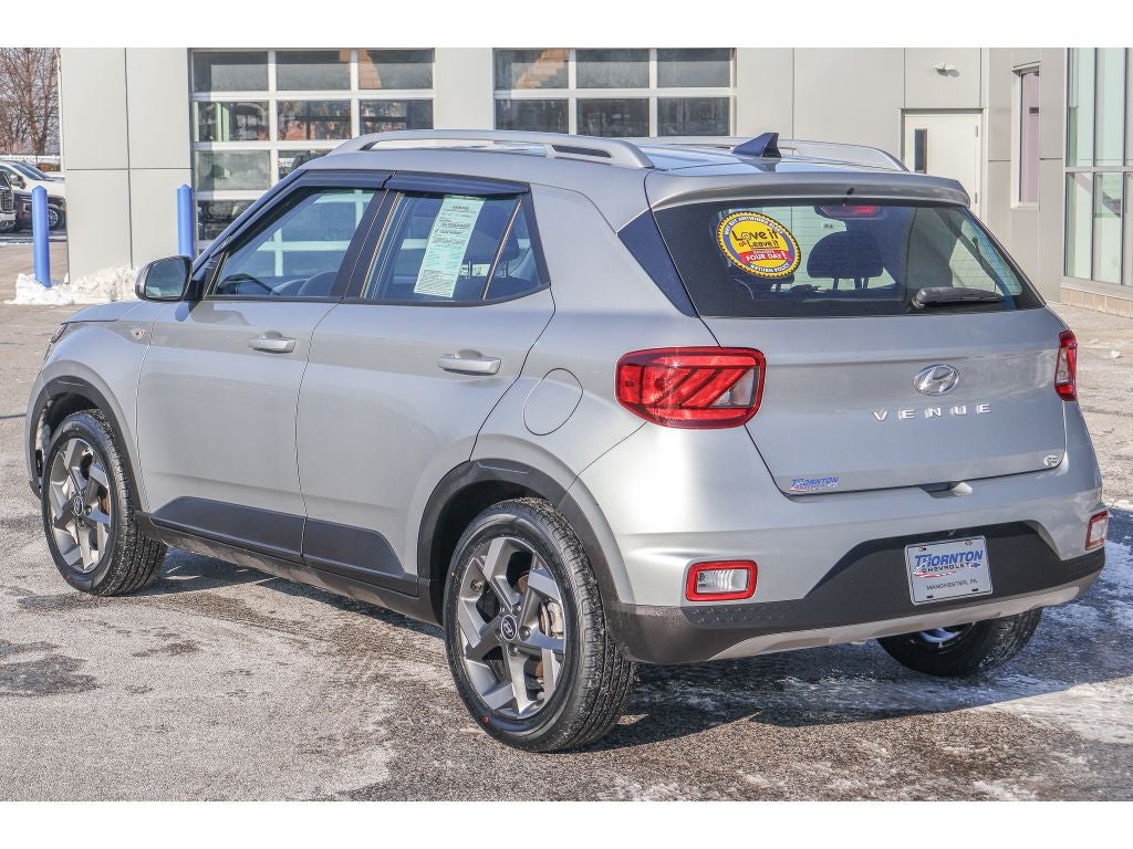 2022 Hyundai Venue SEL