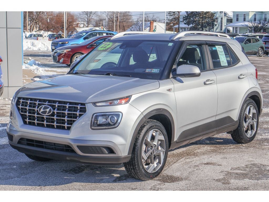 2022 Hyundai Venue SEL