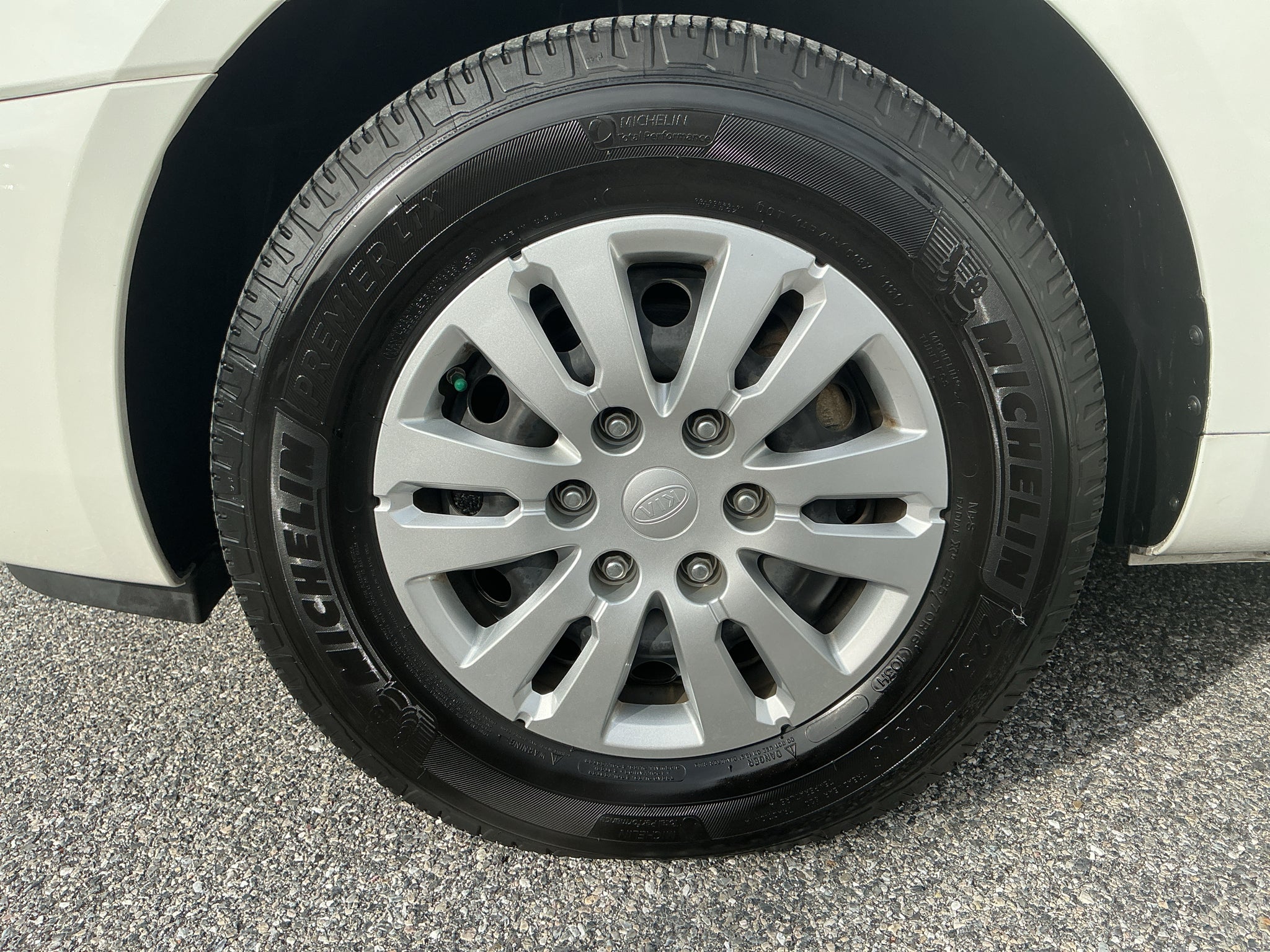 2014 Kia Sedona LX