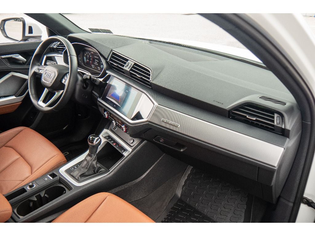 2022 Audi Q3 Premium 40 TFSI quattro Tiptronic