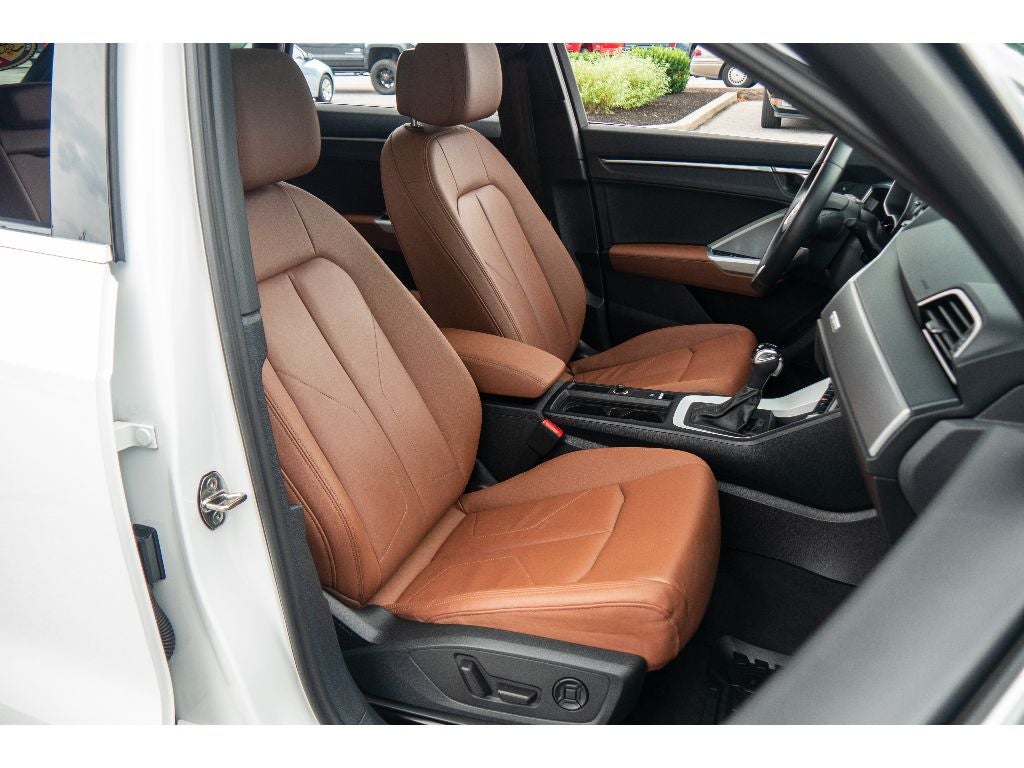 2022 Audi Q3 Premium 40 TFSI quattro Tiptronic