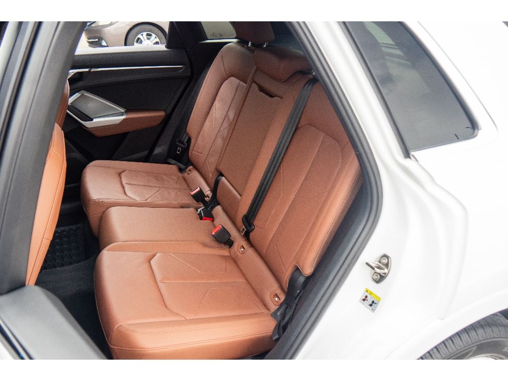 2022 Audi Q3 Premium 40 TFSI quattro Tiptronic