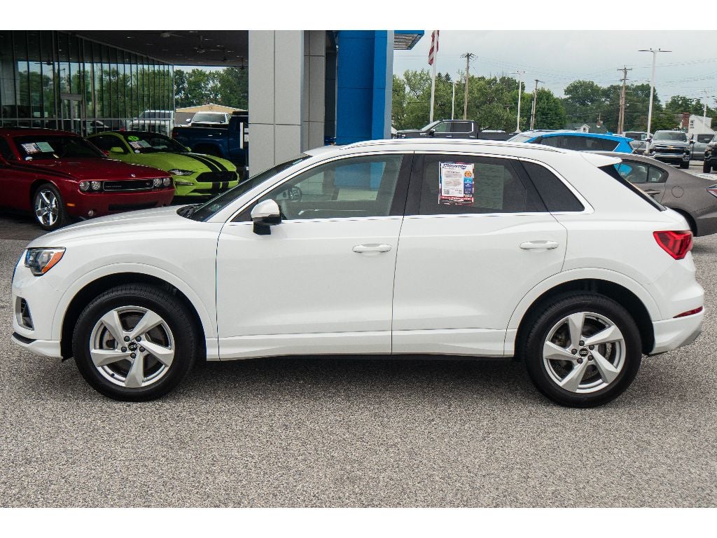 2022 Audi Q3 Premium 40 TFSI quattro Tiptronic